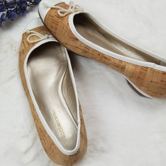 Liz Claiborne Tan & White Cork Flats - Picture 2 of 8